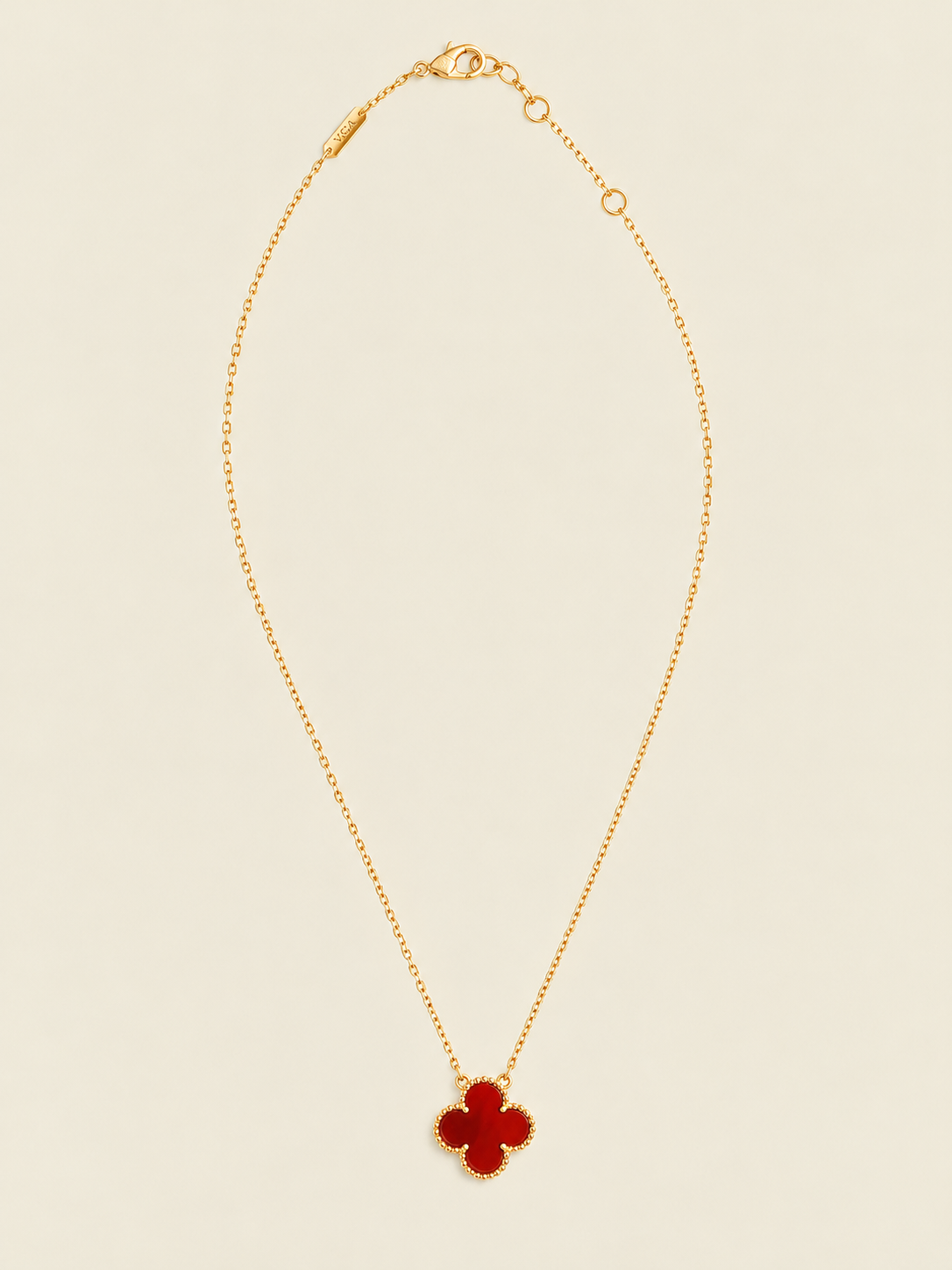 Vintage Alhambra 1 Motif 18K Yellow Gold Carnelian Necklace